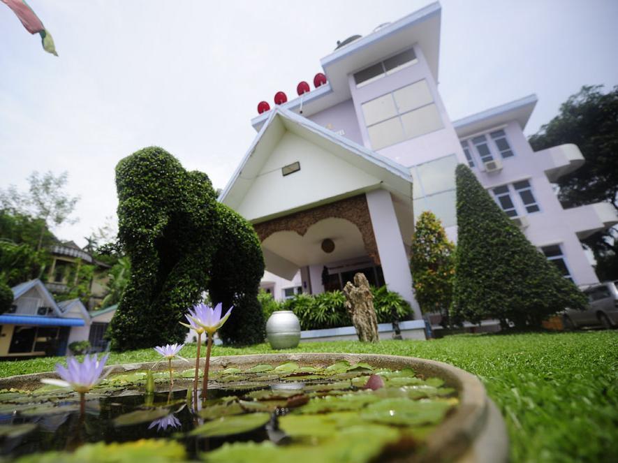 Cinderella Hotel Moulmein Esterno foto