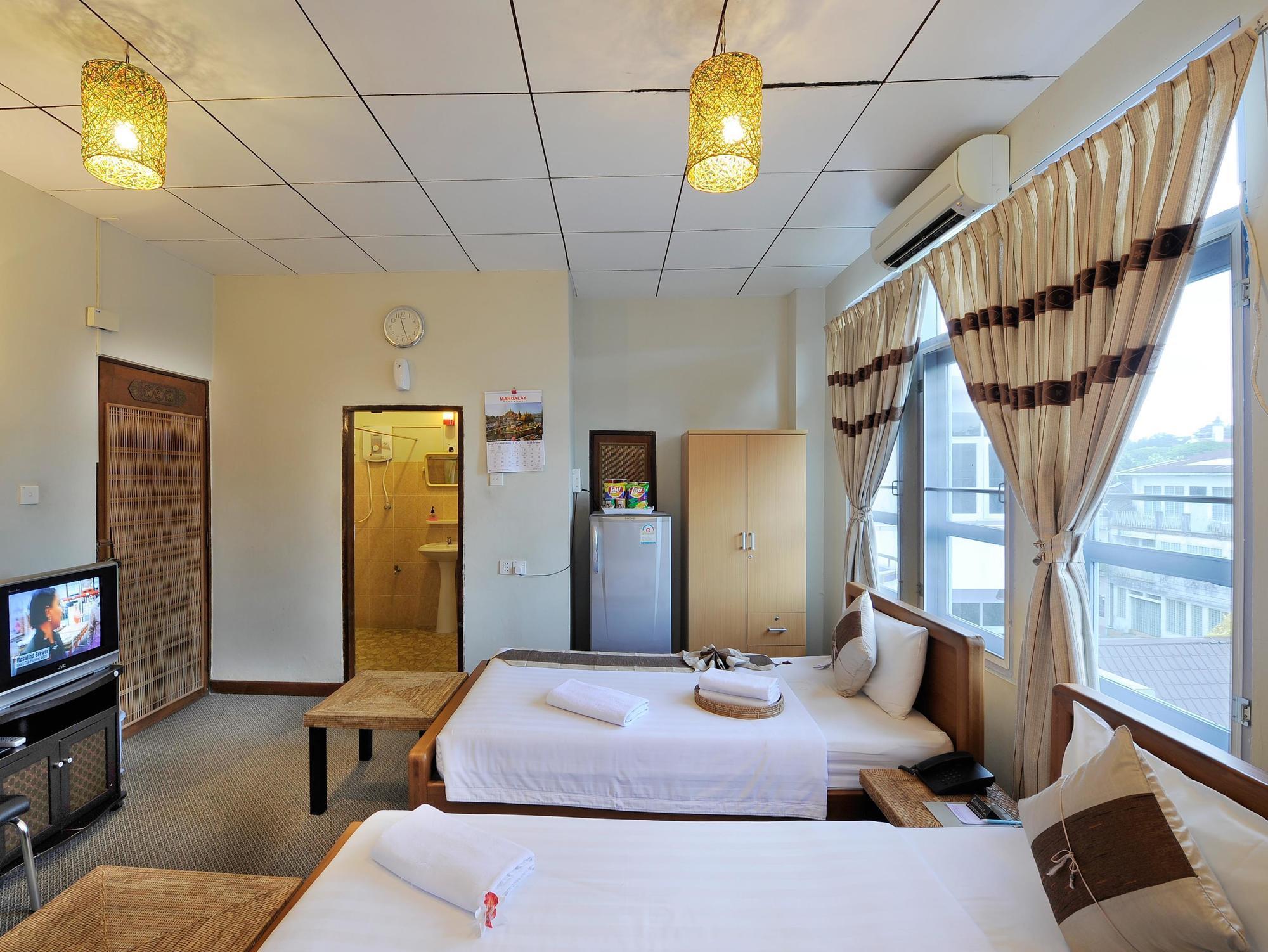 Cinderella Hotel Moulmein Esterno foto