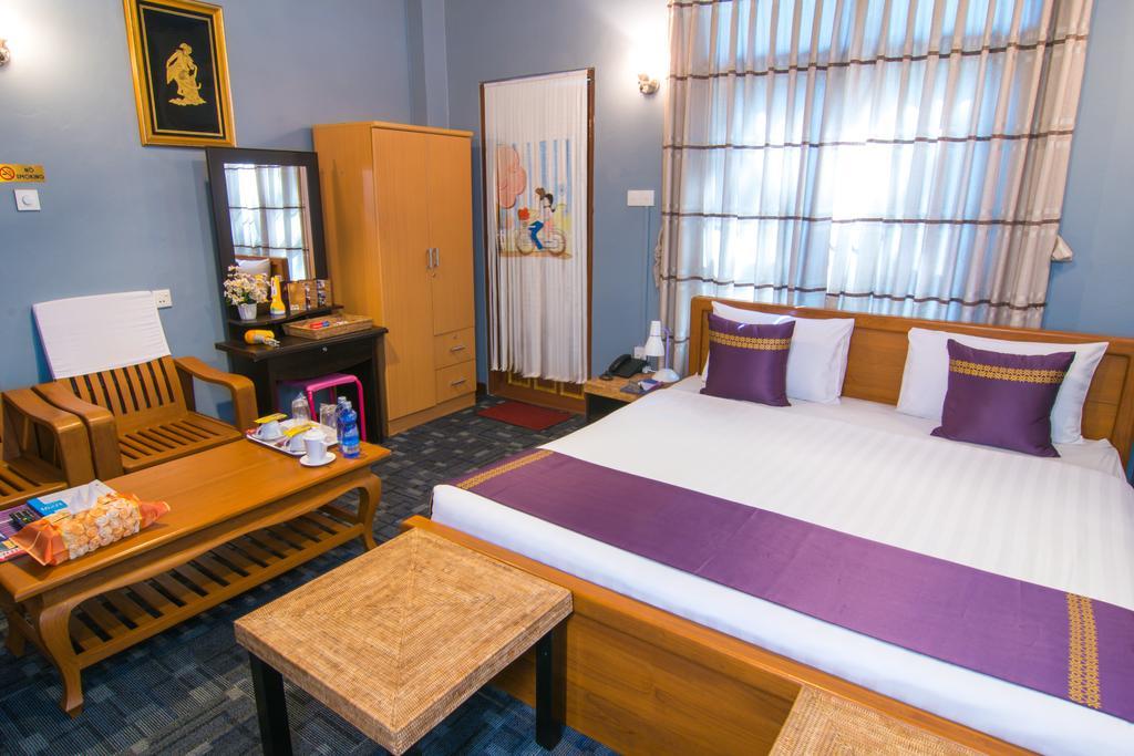 Cinderella Hotel Moulmein Esterno foto